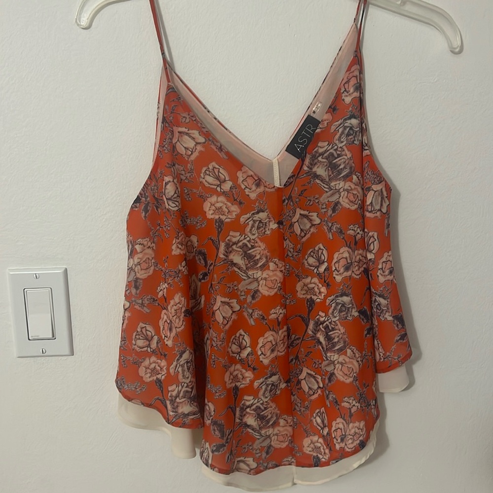 Flowy tank